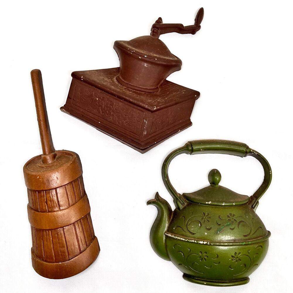 VTG 60s Sexton USA Tea Pot Homemaker Wall Hanging Cottagecore Country Homestead